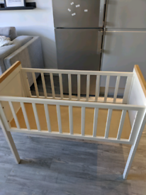 cosatto crib